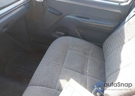 1993 Ford F150 z USA, uszkodzony, nr VIN 2FTEF15Y4PCA37077